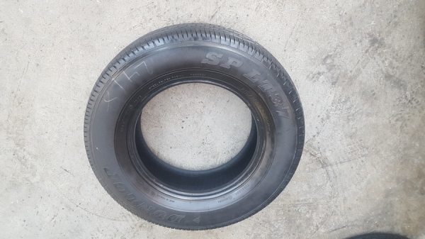 ขายยาง\% 215/70/15 ปี18/3เส้น+ปี17/1เส้น DUNLOP 4 เส้น ขายยาง\% 215/70/15 ปี18/3เส้น+ปี17/1เส้น DUNLOP 4 เส้น