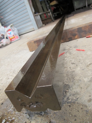 ขาย PUNCH & DIE แท่นรางพับเหล็กฉากขนาดยาวมาครบๆ ขาย PUNCH & DIE แท่นรางพับเหล็กฉากขนาดยาวมาครบๆ