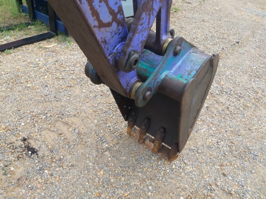 ขายรถแมคโค KOMATSU PC28UU-2 เทียบเท่า PC30 แทรคยาง บูมออฟเซท คอนโทรลสั้น ไฟฟ้า ติอต่อ 098-7962549