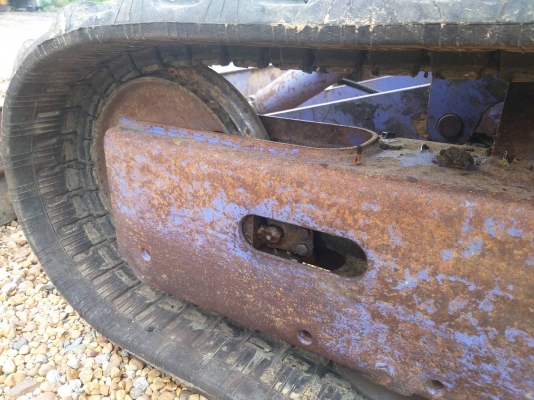 ขายรถแมคโค KOMATSU PC28UU-2 เทียบเท่า PC30 แทรคยาง บูมออฟเซท คอนโทรลสั้น ไฟฟ้า ติอต่อ 098-7962549