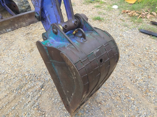 ขายรถแมคโค KOMATSU PC28UU-2 เทียบเท่า PC30 แทรคยาง บูมออฟเซท คอนโทรลสั้น ไฟฟ้า ติอต่อ 098-7962549