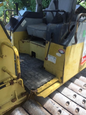 ขายรถดันนำเข้าจากญี่ปุ่น ยี่ห้อ komatsu D21PL-7  สภาพสวยพร้อมใช้งาน ช่วงล่างสวย รถใช้งาน2000กว่าชั่วโมง สนใจสอบถาม 089-2579650