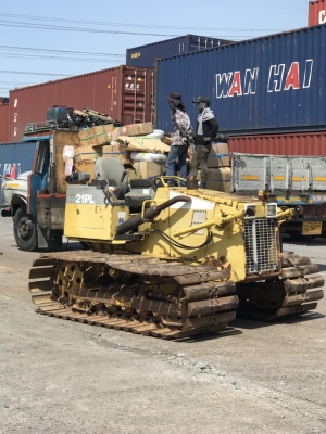 ขายรถดันนำเข้าจากญี่ปุ่น ยี่ห้อ komatsu D21PL-7  สภาพสวยพร้อมใช้งาน ช่วงล่างสวย รถใช้งาน2000กว่าชั่วโมง สนใจสอบถาม 089-2579650