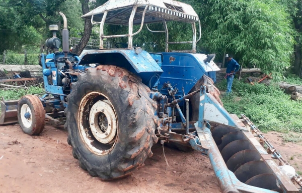 ขายด่วน FORD 6600 T5 อุปกรณ์ครบ ใบดัน ผานพรวน 6 เครื่องแน่นแรงดี ระบบไฮใช้งานปกติพร้อมใช้งานได้เลย เอกสารสัญญาซื้อขาย ราคาต่อรองได้ครับ