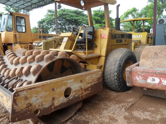 รถบดสั่นสะเทือน10ตัน มี2ลูก เรียบกับหนาม เล่มทะเบียน ราคา 680,000 บาท 081-989-1989 หรั่งครับ