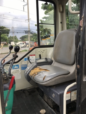 ขายรถแม็คโคร KOMATSU PC27R-8 พร้อมใช้งาน นำเข้าเองจากประเทศญี่ปุ่น ติดต่อ 063-9316985 ID LINE : 0639316985 ครับ