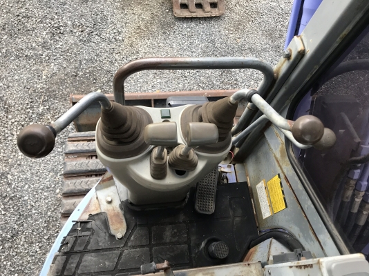 ขายรถแม็คโคร HITACHI EX30UR-3 พร้อมใช้งาน นำเข้าเองจากประเทศญี่ปุ่น ติดต่อ 063-9316985 ID LINE : 0639316985 ครับ