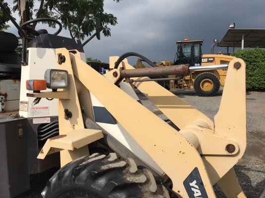 ขายรถตัก YANMAR V2 นำเข้าจากญี่ปุ่น พร้อมใช้ครับ ติดต่อ 063-9316985 ID LINE : 0639316985 ครับ
