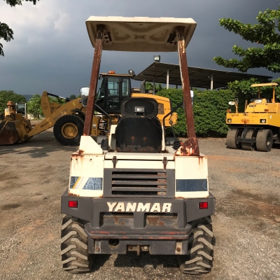 ขายรถตัก YANMAR V2 นำเข้าจากญี่ปุ่น พร้อมใช้ครับ ติดต่อ 063-9316985 ID LINE : 0639316985 ครับ