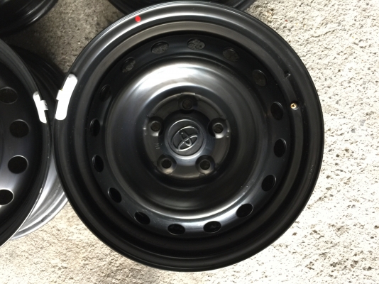 กะทะรีโว่ขอบ16 ถอดป้ายแดง ชุด1000บ. สนใจโทร0879050181.ส่งได้ทั่วไทยครับ