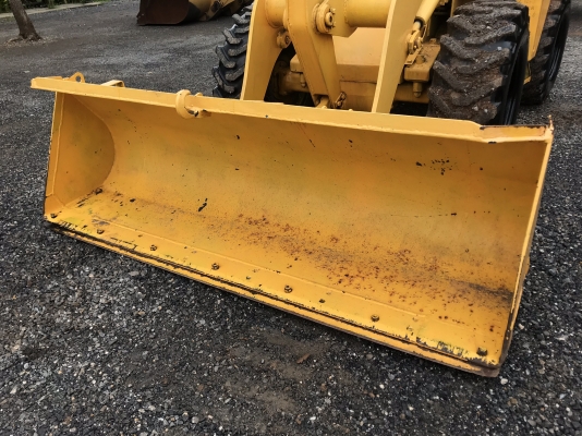 ขายรถตัก KOMATSU WA30-2 นำเข้าจากญี่ปุ่น พร้อมใช้ครับ ติดต่อ 063-9316985 ID LINE : 0639316985 ครับ