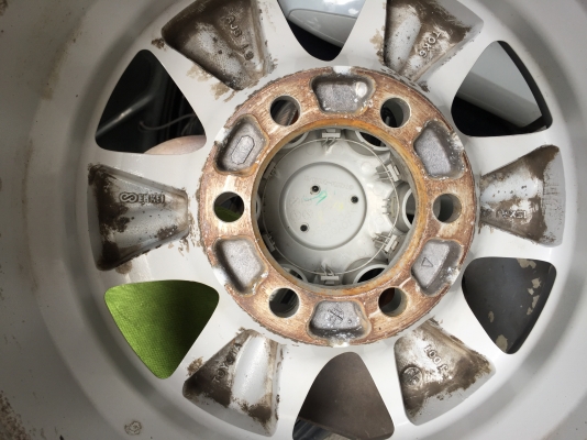 ล้อโตโยต้าขอบ15x7 ถอดป้ายแดง เก่าเก็บโดยรวมสวย โทร0879050181.ส่งได้