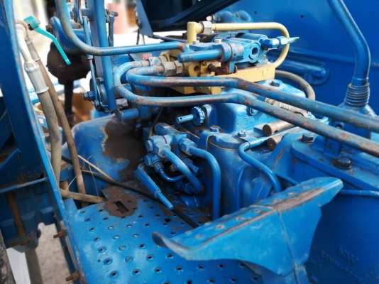 สินค้าเข้าใหม่คับFORD6610สภาพเต็มๆผิวสวยๆ ยางดี4เส้น เครื่องเกียร์ดี พร้อมลุยงานหนัก ราคา550000บาทต่อรองได้ อุปกรณ์2ชิ้น ใบดัน+ผาน7CMT สนใจติดต่อที่0906910337ต้า