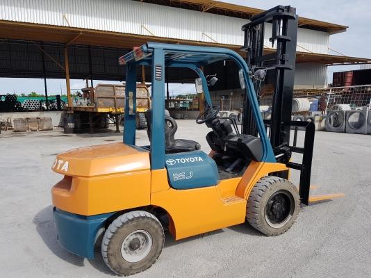 ขายรถโฟร์คลิฟท์ด่วนมาก