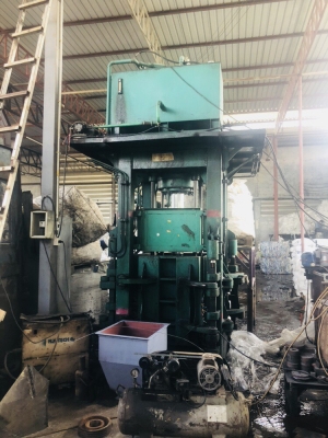 ขายเครื่องจักรชนิดอัดก้อน (มี 2 เครื่อง) ขายเครื่องจักรชนิดอัดก้อน (มี 2 เครื่อง)