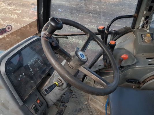 ขายด่วนครับ รถไถฟอร์ด6640 เกียร์ธรรมดา12*12ใบดัน ผานหลัง ราคา620000