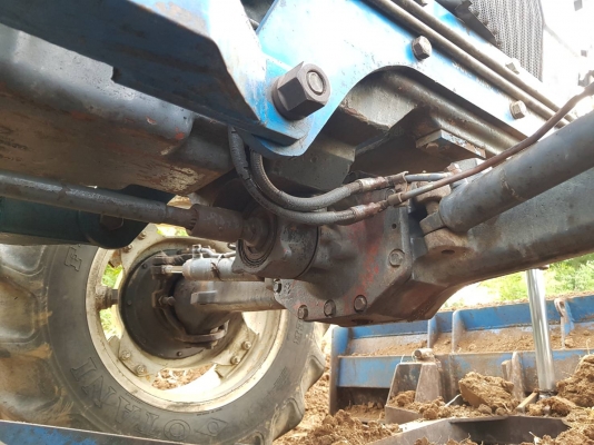 ขายด่วนครับ รถไถฟอร์ด6640 เกียร์ธรรมดา12*12ใบดัน ผานหลัง ราคา620000