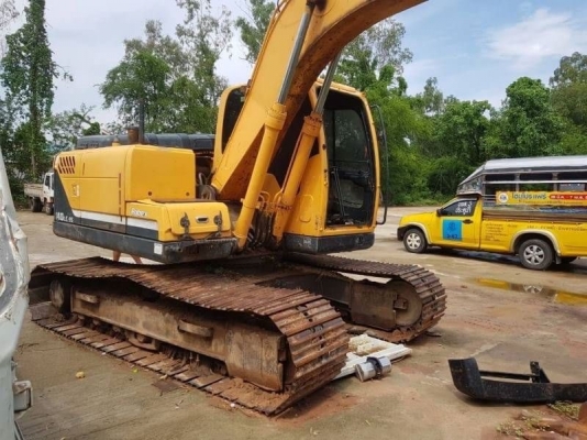 มาใหม่ ๆ ขายตามสภาพ 695,000 บาท (เสื้อเครื่องทะลุ)  8,000 ชม   HYUNDAI ROBEX 140LC-9S เอกสารเล่มจดทะเบียนปี 60  เครื่องเสื้อสูบทะลุ ใต้ตูดปั้มโช่ล่า โช่หนา เอวแน่น ไฟฟ้าครบ  รถอยู่  นครปฐม โทร 0610710295  สนใจ รายการสินค้า อื่นๆ ที่ เว็ปไชค์ Truck2Hand ht