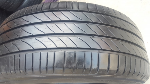 ขายยาง\% 205/55/16 ปี 18 MICHERLIN 3ST 4 เส้น ขายยาง\% 205/55/16 ปี 18 MICHERLIN 3ST 4 เส้น