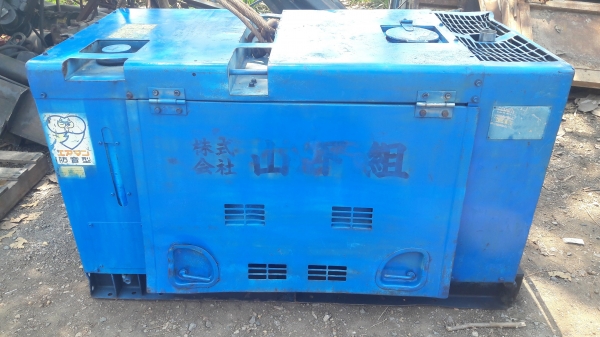 ขายเครื่องปั๊มลม AIRMAN PDS-90S เก่านอก # ขนาด 7 บาร์ 90cfm 83000บาท โทร084-5424150 line id : rapinzat