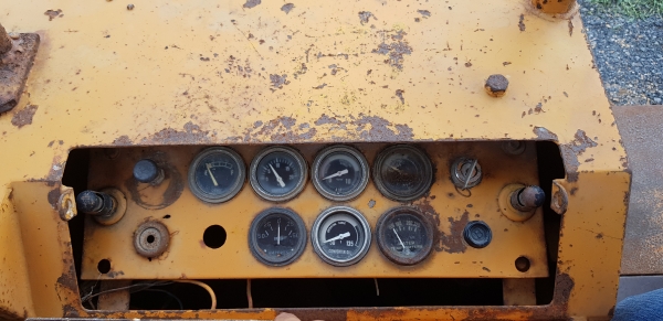 ขายรถตัก komatsu รุ่นjh30สภาพดี แรงดี ใช้งานดีครับ