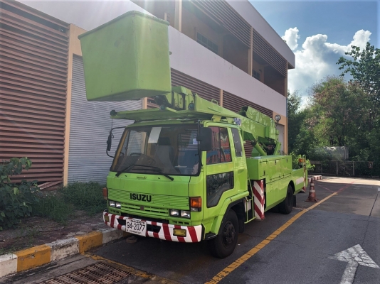 ขายรถกระเช้า พร้อมใช้งาน ISUZU FRR12FA  สภาพสวย