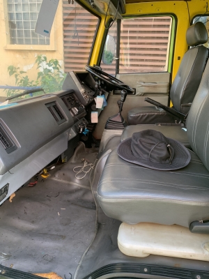 ขายรถกระเช้า พร้อมใช้งาน ISUZU FRR12FA  สภาพสวย