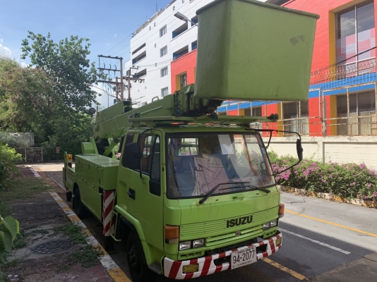 ขายรถกระเช้า พร้อมใช้งาน ISUZU FRR12FA  สภาพสวย