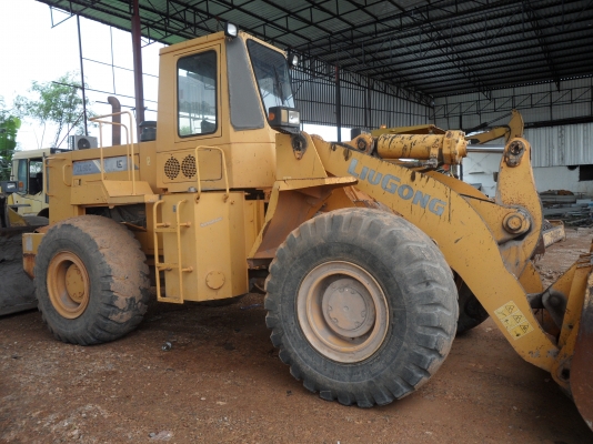 ไลลาธิดายักษ์ รถตักขนาดยักษ์ราคาเท่ามนุษย์ตัวเล็ก zL 50c รถตักหลิวกง3คิว ราคาแสนถูก เพียง 550,000 เท่านั้น ใช้งานดีไม่มีที่ติ สนใจโทร 081-989-1989 หรั่งครับ