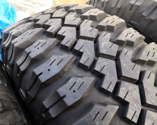 ยางMud Maxxis Bighorn M/T 285/75/16 เพิ่งใส่ลงพื้น สภาพใหม่4เส้น ยางMud Maxxis Bighorn M/T 285/75/16 เพิ่งใส่ลงพื้น สภาพใหม่4เส้น