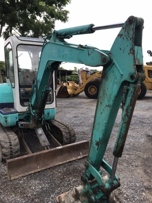 ขายรถแม็คโคร KOMATSU PC27R-8 พร้อมใช้งาน นำเข้าเองจากประเทศญี่ปุ่น ติดต่อ 063-9316985 ID LINE : 0639316985 ครับ