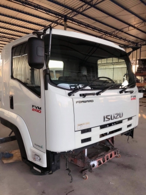 หัวรถรุ่น ISUZU FVM 240/300