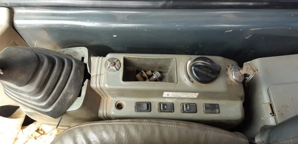 Kobelco sk135 YY03 รถพร้อมใช้งาน เอกสารอินวอยซ์ Kobelco sk135 YY03 รถพร้อมใช้งาน เอกสารอินวอยซ์