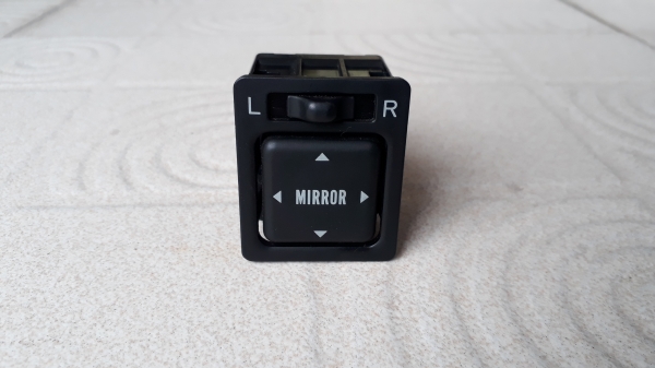 สวิทช์ปรับกระจกมองข้าง TOYOTA COROLLA AE110 AE111
