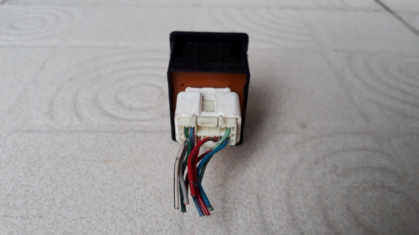 สวิทช์ปรับกระจกมองข้าง TOYOTA COROLLA AE110 AE111