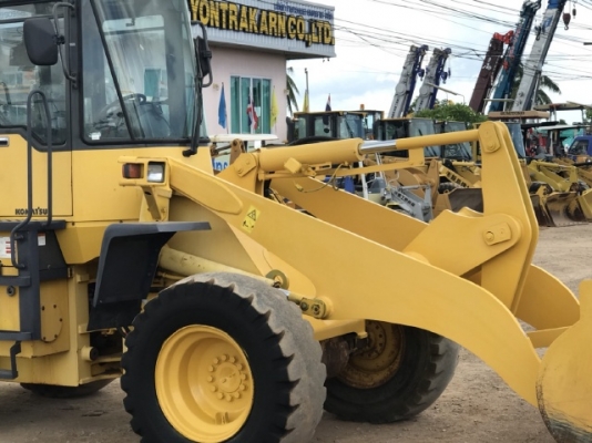 ขายรถตักล้อยาง KOMATSU WA200-3E แขนยาวพิเศษ รถนอกนำเข้าจากญี่ปุ่น สภาพสวยพร้อมใช้ มีVDOการทำงานครับ