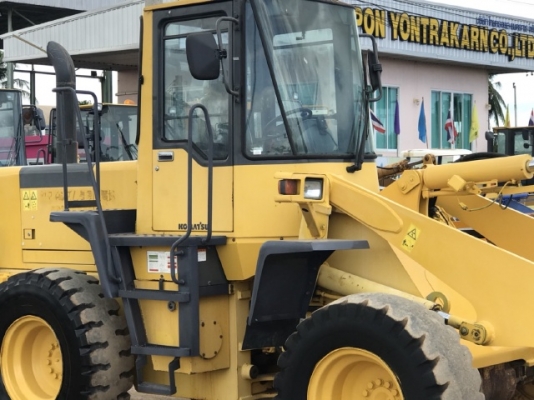ขายรถตักล้อยาง KOMATSU WA200-3E แขนยาวพิเศษ รถนอกนำเข้าจากญี่ปุ่น สภาพสวยพร้อมใช้ มีVDOการทำงานครับ