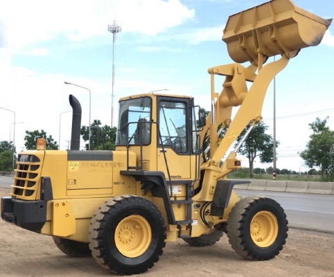 ขายรถตักล้อยาง KOMATSU WA200-3E แขนยาวพิเศษ รถนอกนำเข้าจากญี่ปุ่น สภาพสวยพร้อมใช้ มีVDOการทำงานครับ
