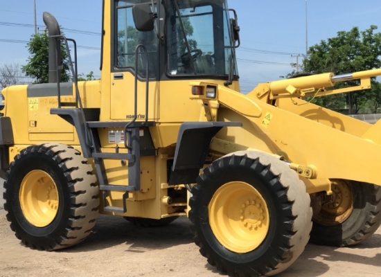 ขายรถตักล้อยาง KOMATSU WA200-3E แขนยาวพิเศษ รถนอกนำเข้าจากญี่ปุ่น สภาพสวยพร้อมใช้ มีVDOการทำงานครับ