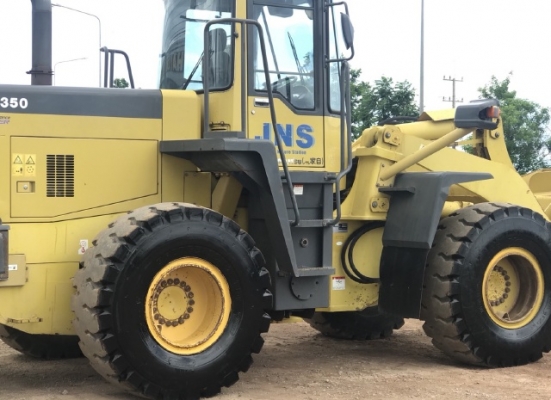 ขายรถตักล้อยาง KOMATSU WA350-3E รถนอกนำเข้าจากญี่ปุ่น สภาพสวยพร้อมใช้ มีVDOการทำงานครับ