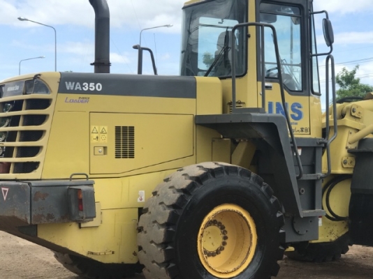 ขายรถตักล้อยาง KOMATSU WA350-3E รถนอกนำเข้าจากญี่ปุ่น สภาพสวยพร้อมใช้ มีVDOการทำงานครับ