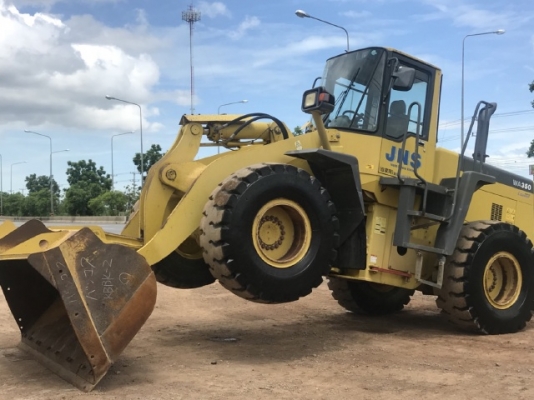 ขายรถตักล้อยาง KOMATSU WA350-3E รถนอกนำเข้าจากญี่ปุ่น สภาพสวยพร้อมใช้ มีVDOการทำงานครับ