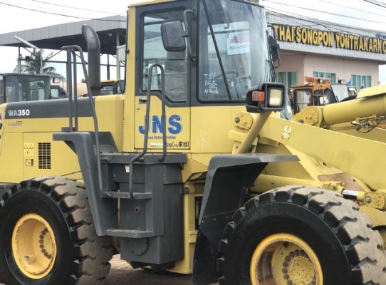ขายรถตักล้อยาง KOMATSU WA350-3E รถนอกนำเข้าจากญี่ปุ่น สภาพสวยพร้อมใช้ มีVDOการทำงานครับ