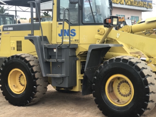 ขายรถตักล้อยาง KOMATSU WA350-3E รถนอกนำเข้าจากญี่ปุ่น สภาพสวยพร้อมใช้ มีVDOการทำงานครับ