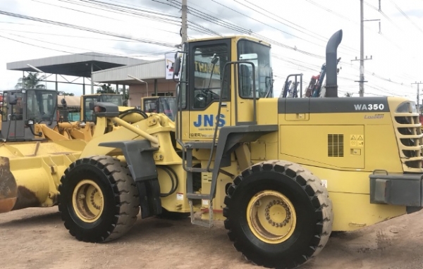 ขายรถตักล้อยาง KOMATSU WA350-3E รถนอกนำเข้าจากญี่ปุ่น สภาพสวยพร้อมใช้ มีVDOการทำงานครับ