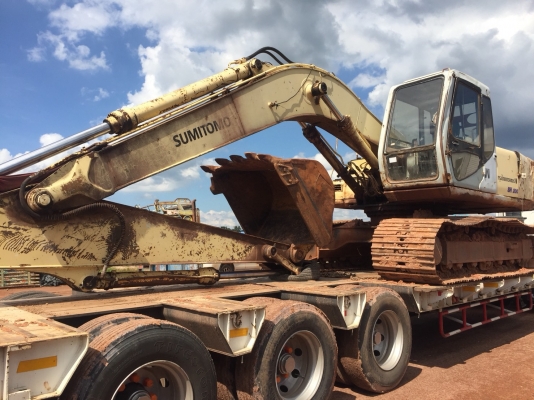 ขาย รถแบคโฮ SUMITOMO SH200 ขาย รถแบคโฮ SUMITOMO SH200