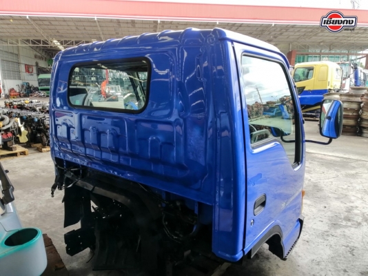 หัวเก๋ง ISUZU NPR การ์ตูน สีน้ำเงิน
