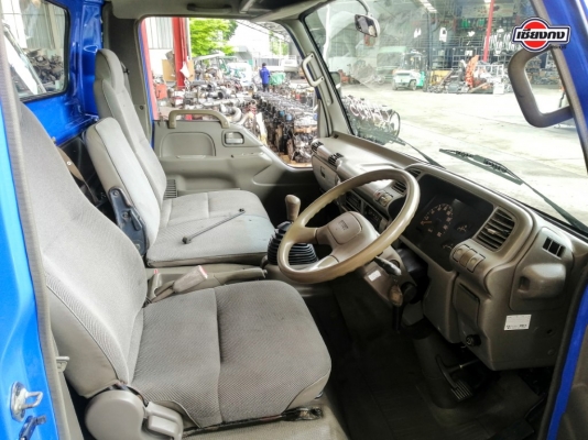 หัวเก๋ง ISUZU NPR การ์ตูน สีน้ำเงิน