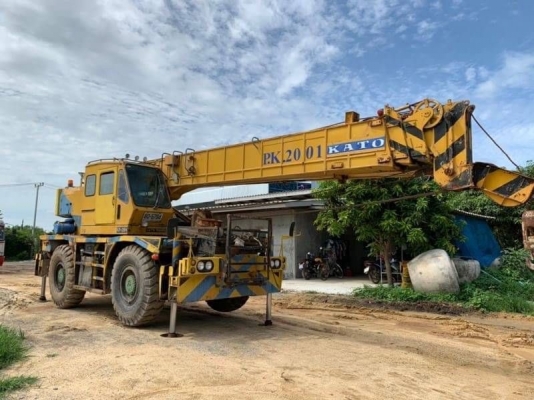 มาใหม่ 1,290,000 บาท เครน 4 ล้อ 25 ตัน KATO KR25H-II สภาพพร้อมใช้ อุปกรณ์ครบ เอกสารเล่มทะเบียน  รถอยู่  นครปฐม โทร 0610710295  สนใจ รายการสินค้า อื่นๆ ที่ เว็ปไชค์ Truck2Hand https://www.truck2hand.com/index.php?actions=content/search&amp;member_id=136193