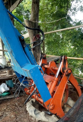 ขายด่วน FORD 3930 - 2 เพลา อุปกรณ์ใบดันหน้า,ผานพรวน 5 ขายคู่เครื่องคีบอ้อยของอู่กระนวนช่างกล สวยสภาพดีมากๆครับพร้อมใช้งานได้เลย เอกสารทะเบียน